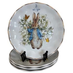 Peter Rabbit Easter Salad Plates Set of 4 Scalloped Gold Trim Beatrix Potter NEW